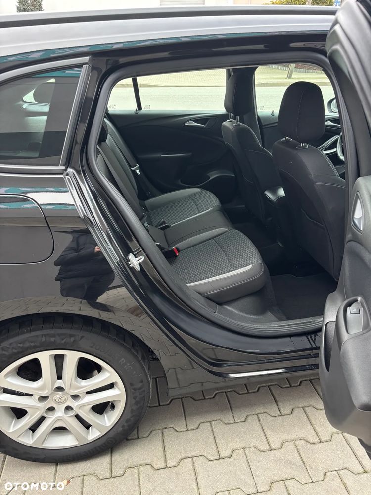 Opel Astra 1.5 D Start/Stop Business Elegance - 18