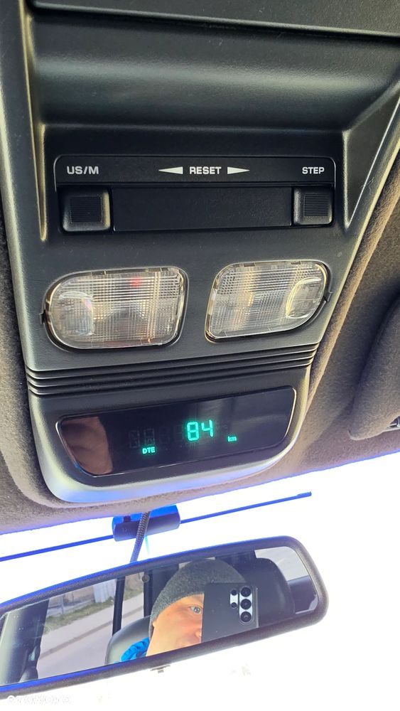 Jeep Grand Cherokee - 34