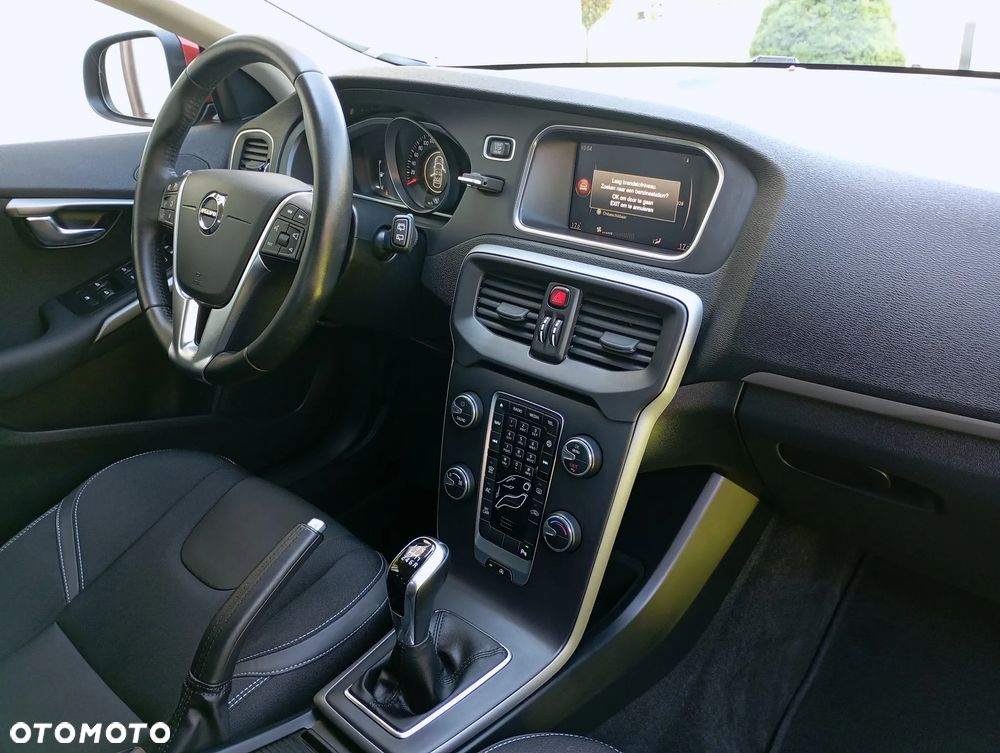 Volvo V40 D2 Geartronic - 22