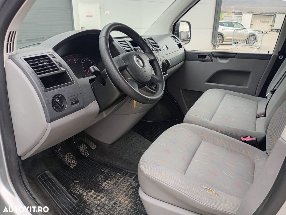 Volkswagen Transporter Shuttle Kurz - 6