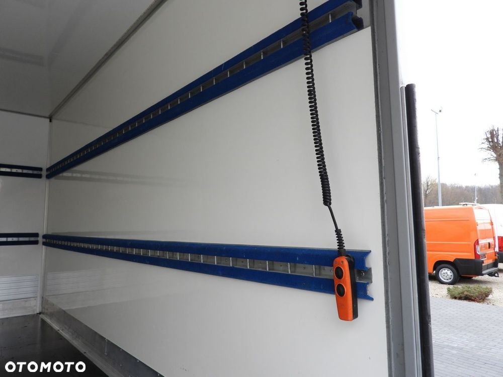 Fiat DUCATO KONTENER WINDA 8 PALET TEMPOMAT NAWIGACJA LEDY KLIMATYZACJA  130KM - 24