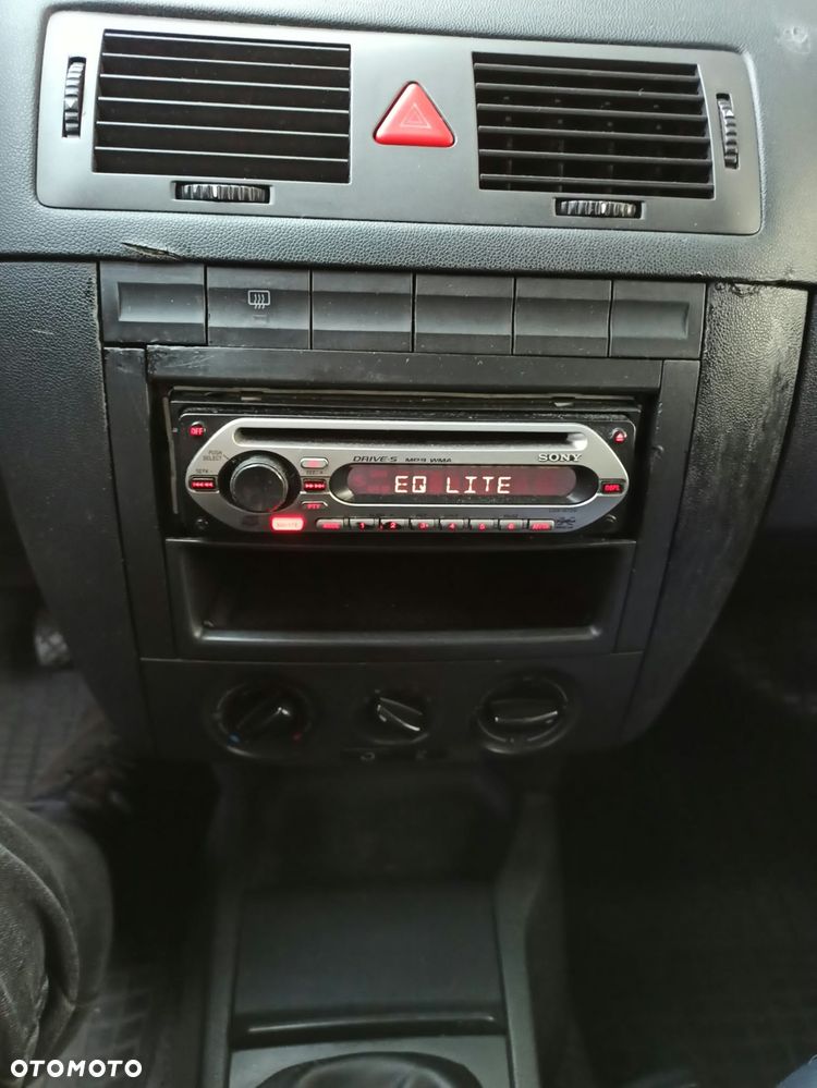 Skoda Fabia - 5