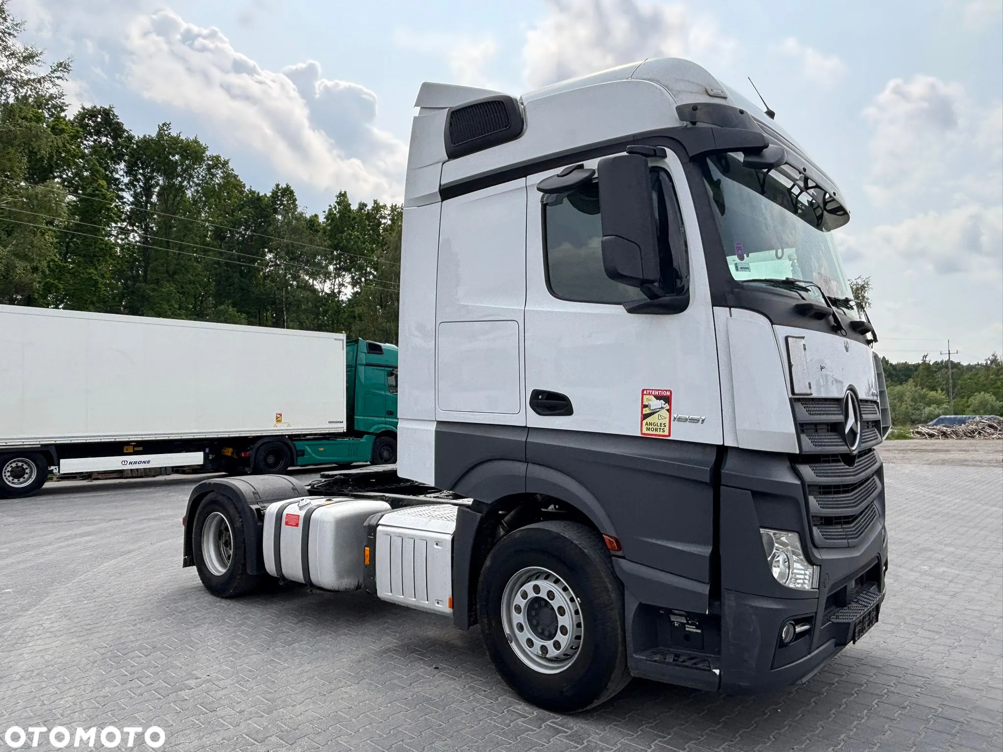 Mercedes-Benz Actros - 2