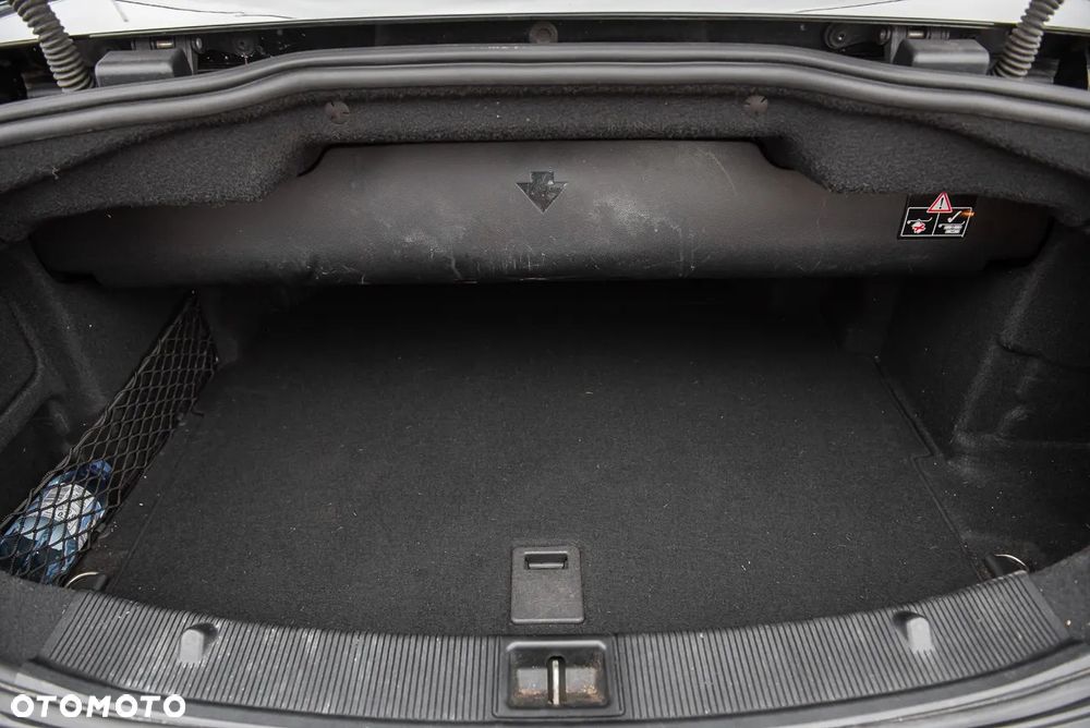 Mercedes-Benz Klasa E 350 CGI BlueEFFICIENCY 7G-TRONIC Avantgarde - 25