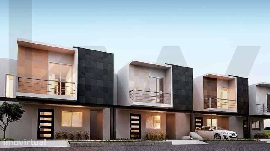 Terreno de 5.900m2 com Viabilidade para Construção de 14 Fogos - Grande imagem: 2/12