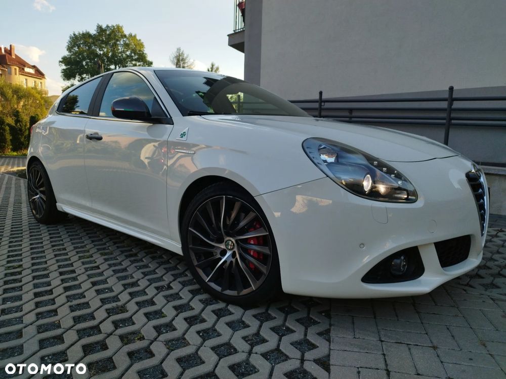 Alfa Romeo Giulietta 1750 TBi QV TCT - 4