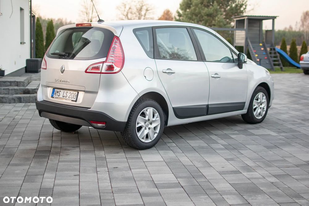 Renault Scenic - 16