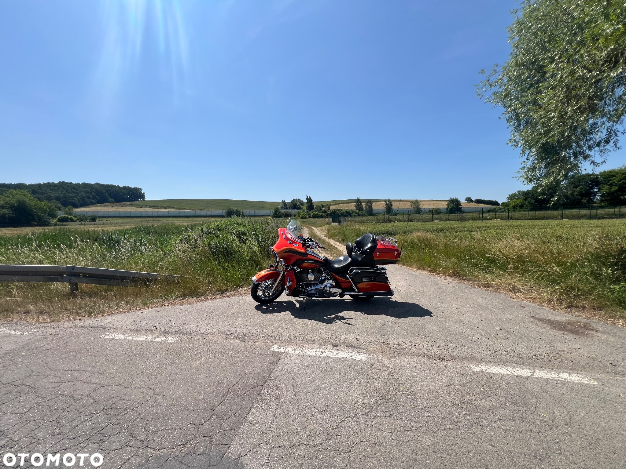 Harley-Davidson FLHTCU Ultra - 26