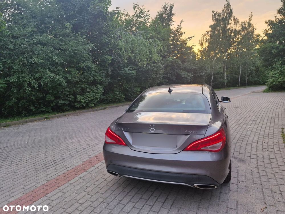 Mercedes-Benz CLA 250 4Matic 7G-DCT UrbanStyle Edition - 2