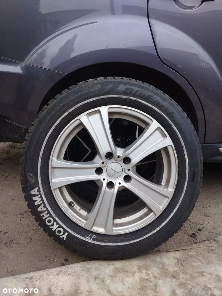 Koła Alufelgi 16" i opony BluEarth Winter V906 SUV 235/55 R17 103 V XL - 1