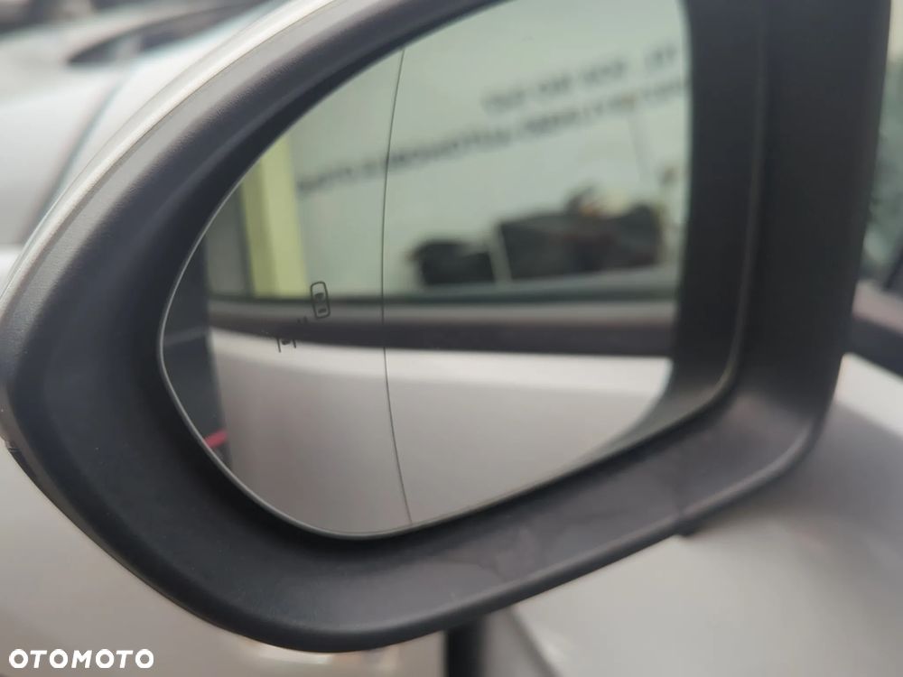 Opel Astra 1.2 T Elegance S&S - 29