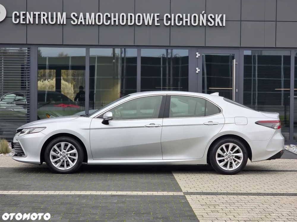 Toyota Camry 2.5 Hybrid Comfort CVT - 12