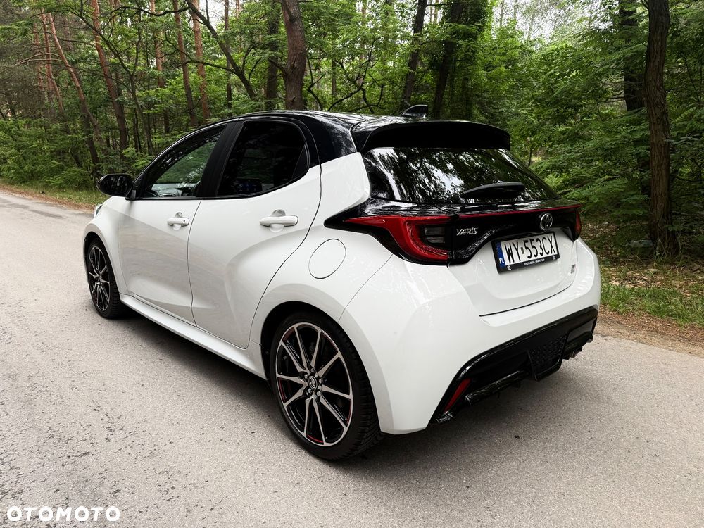 Toyota Yaris Hybrid 1.5 Executive - 4