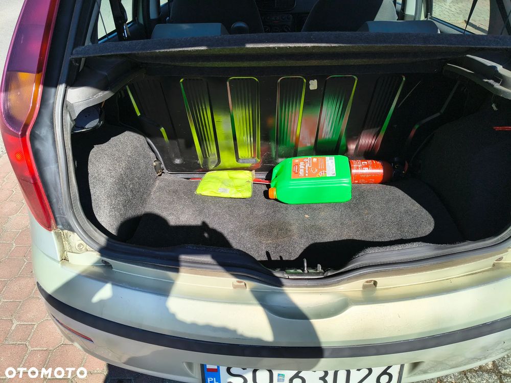 Fiat Punto 1.2 8V Active Premius - 2
