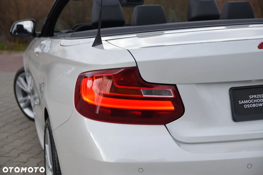 BMW Seria 2 220d M Sport - 12