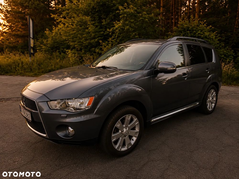 Mitsubishi Outlander - 11