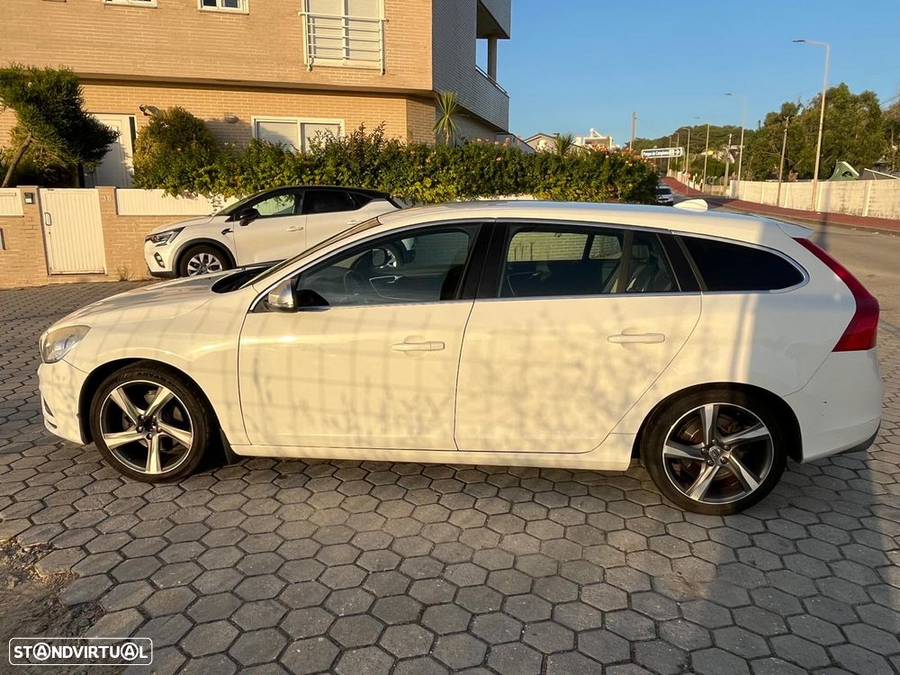 Volvo V60 D2 Edition - 16