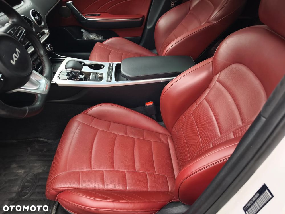 Kia Stinger 3.3 T-GDI AWD GT - 19