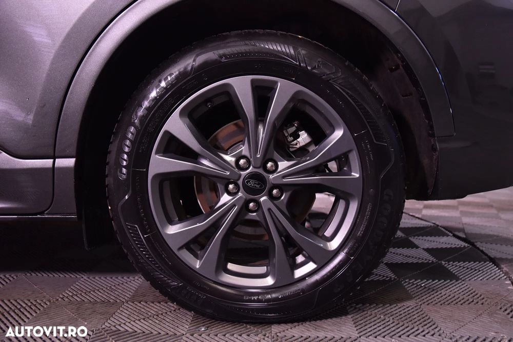 Ford Kuga - 14