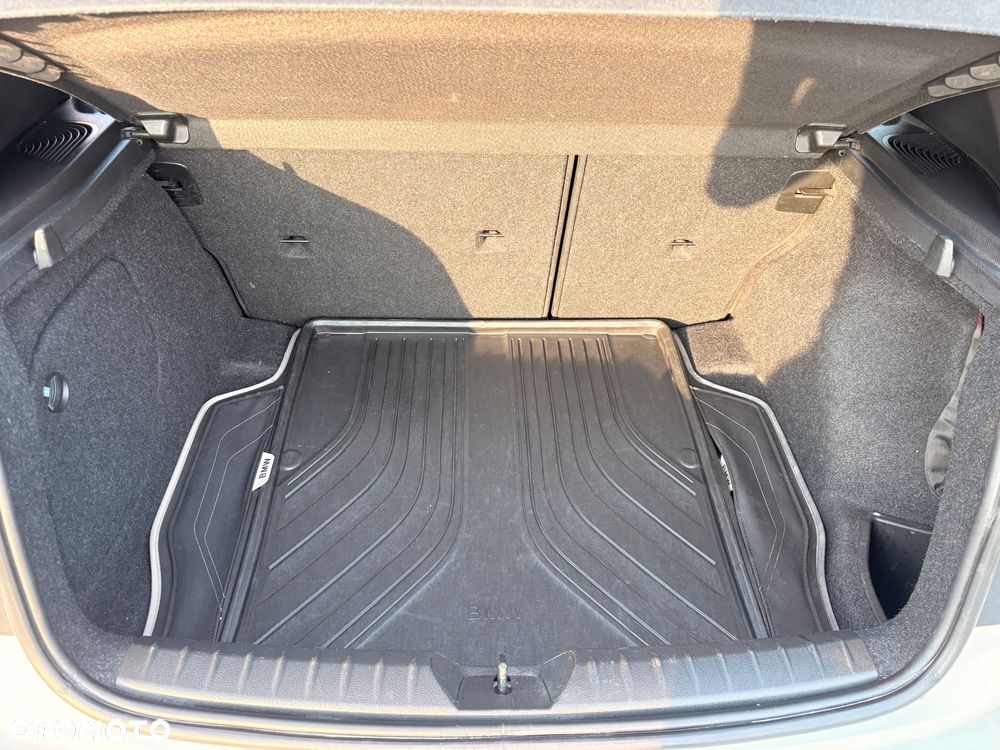 BMW Seria 1 120d - 12