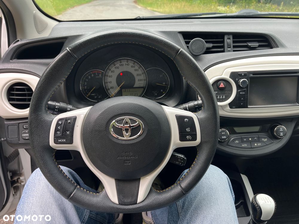Toyota Yaris 1.33 VVT-i Style - 9