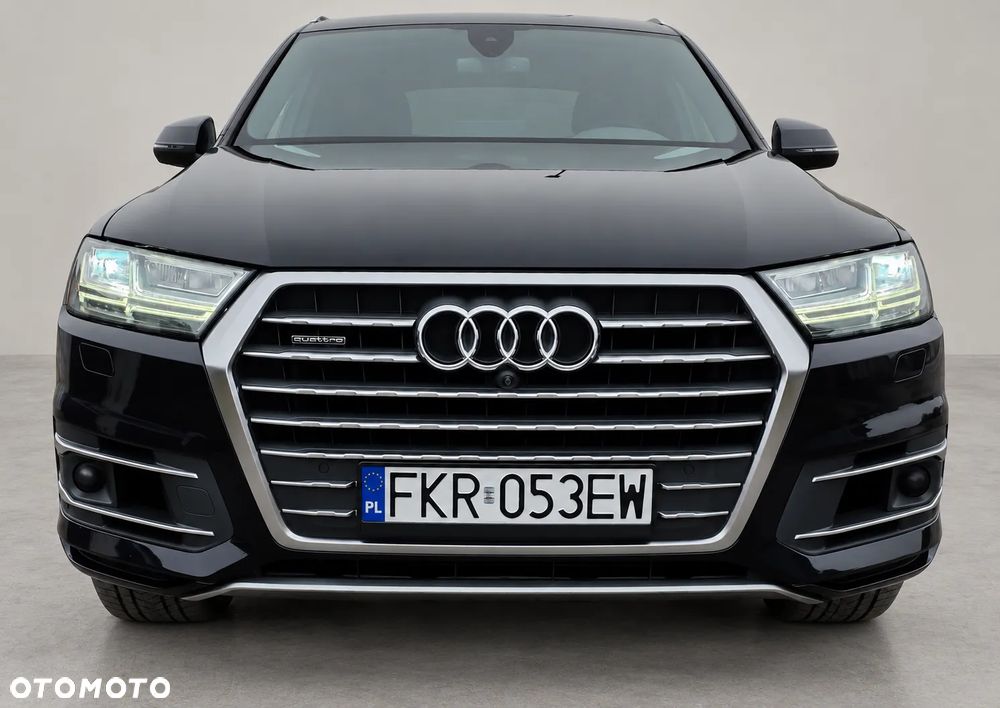 Audi Q7 3.0 TFSI Quattro Tiptr - 3