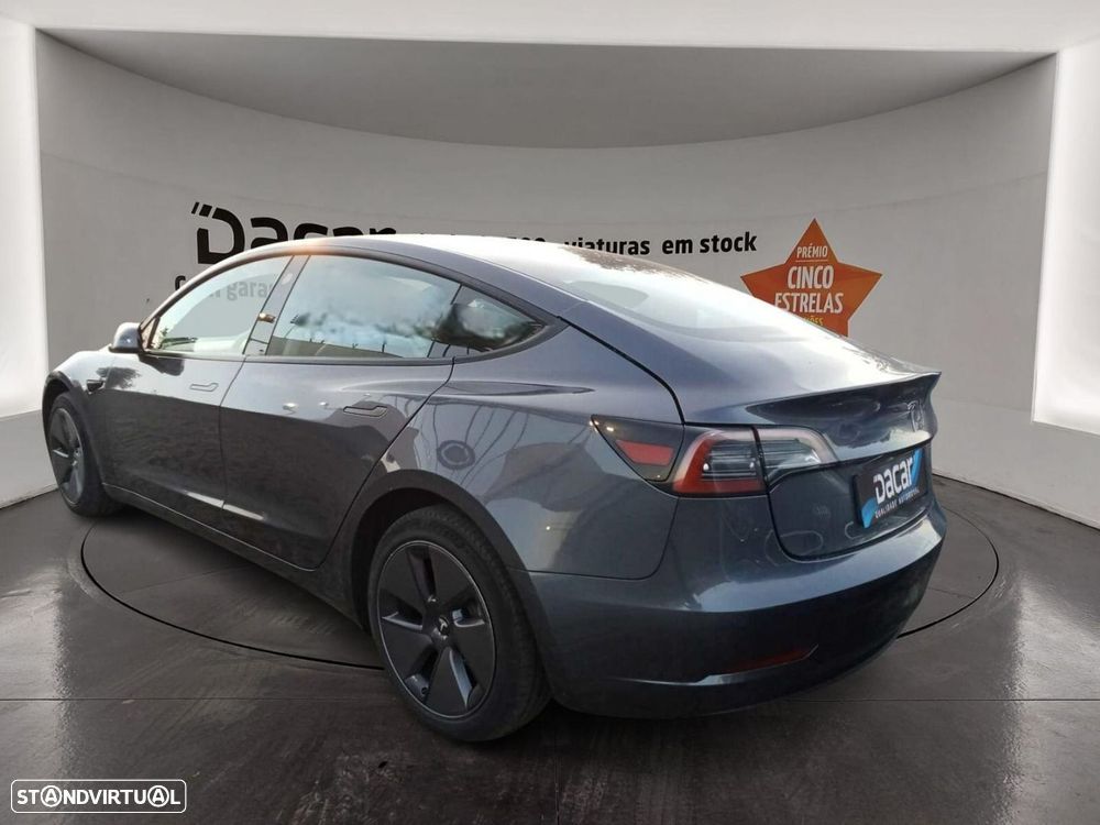 Tesla Model 3 Long Range Tração Traseira - 3