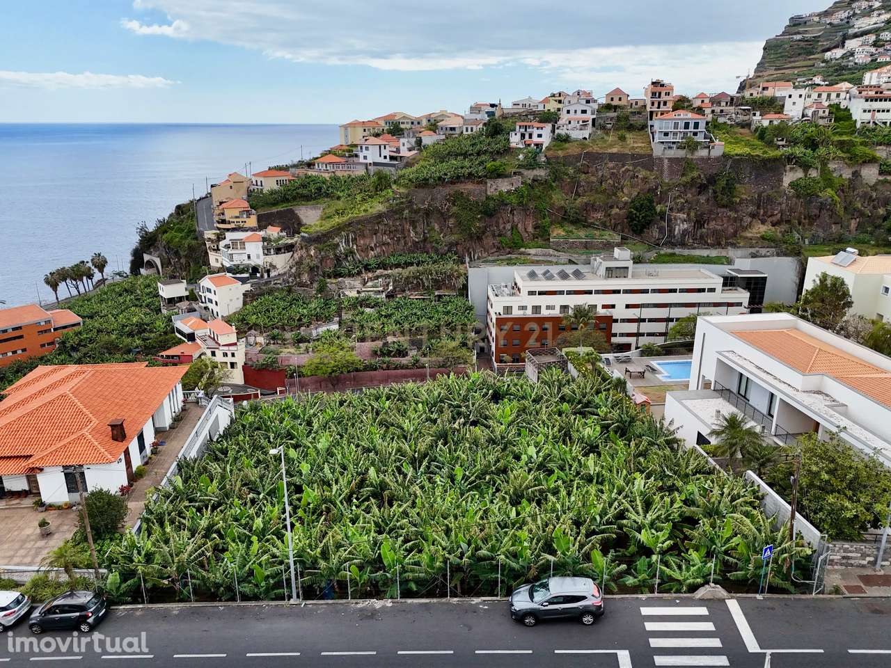 Terreno para Construção com Vista Mar em Câmara de Lobos, Funchal - Grande imagem: 3/15