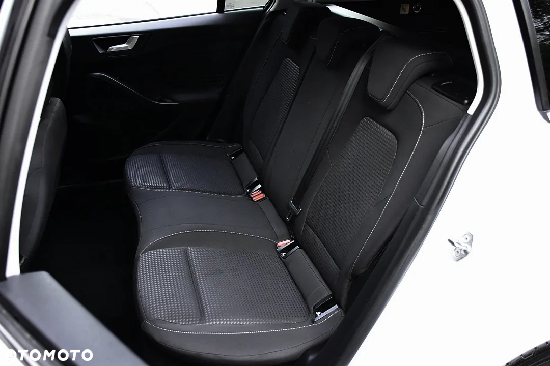 Ford Focus Turnier 1.5 EcoBlue Start-Stopp-System TITANIUM X - 37