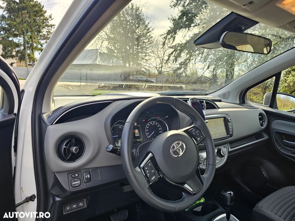 Toyota Yaris 1.5 VVT-i HSD Active - 7