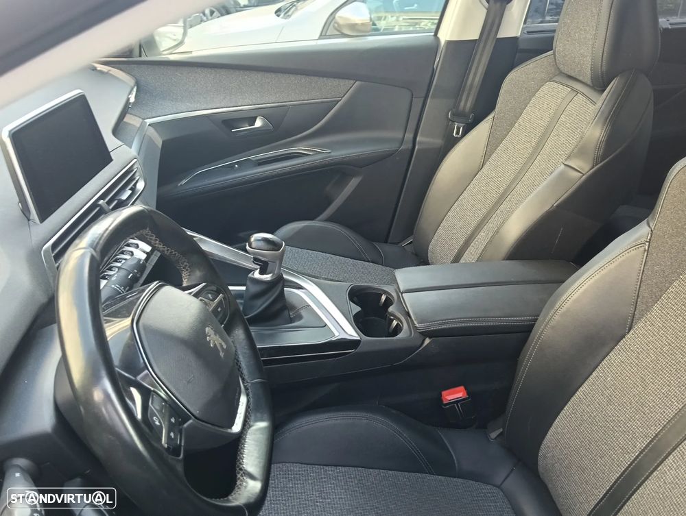 Peugeot 5008 1.5 BlueHDi GT Line J19 — fotografia 7