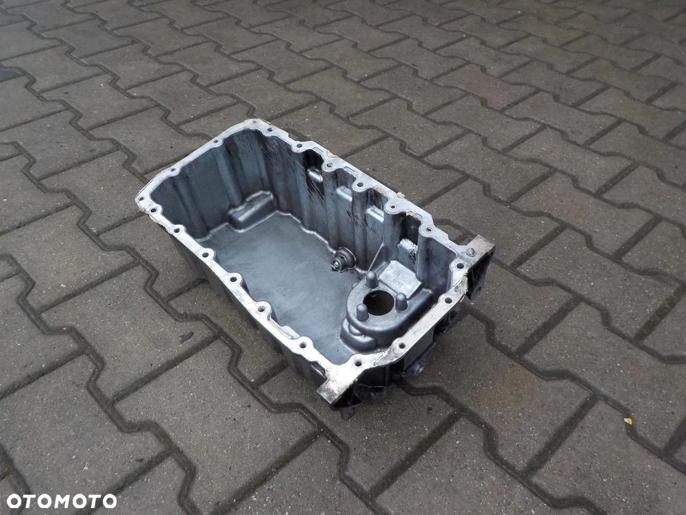 VW T5 2.0 TDI CAA MISA MISKA OLEJOWA 03L103603H - 2