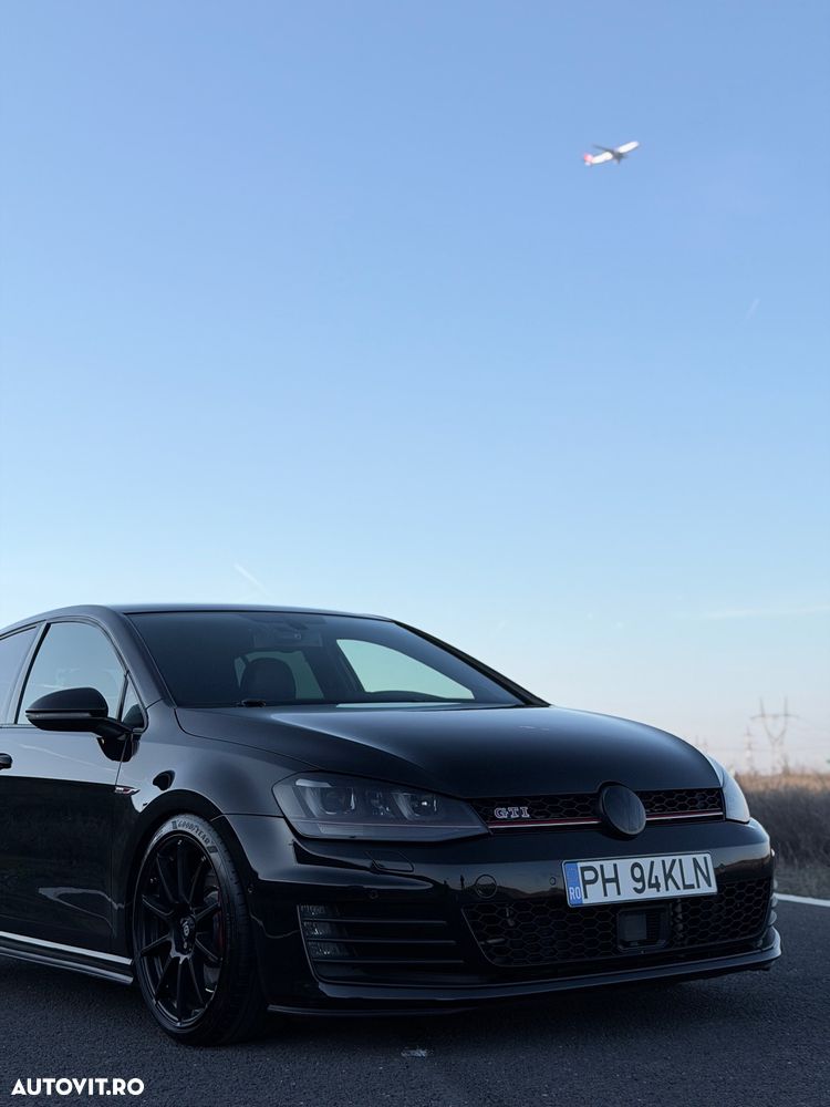 Volkswagen Golf 2.0 TSI BMT 4Mot DSG R - 13