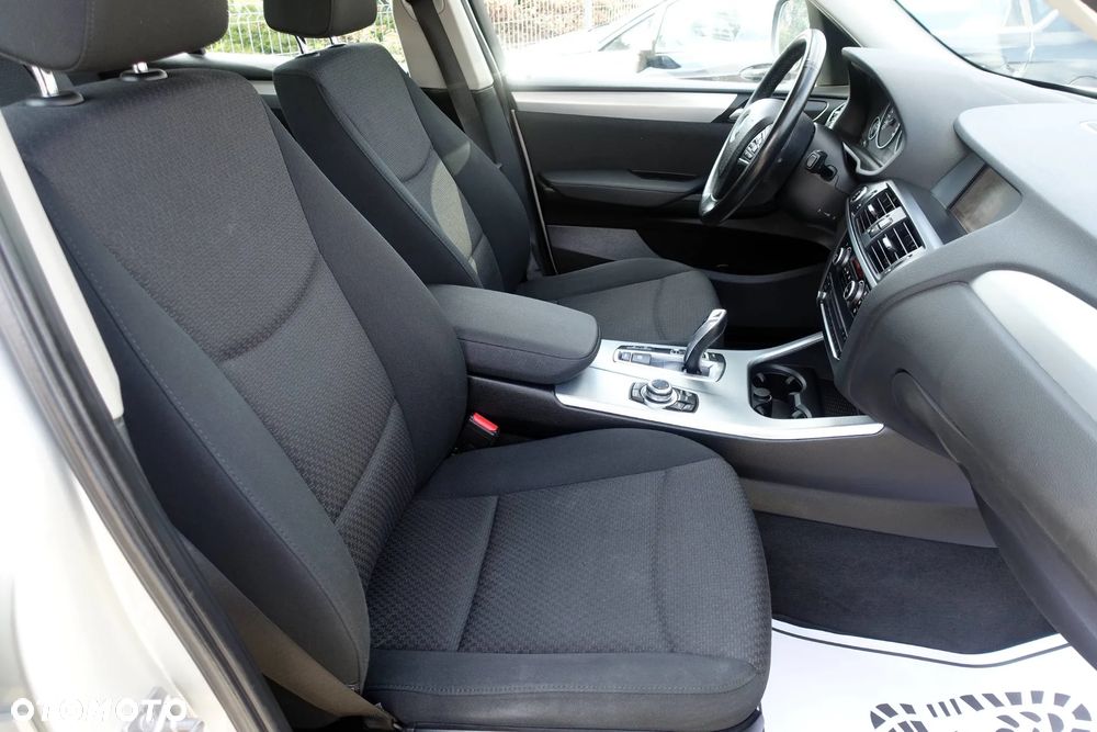 BMW X3 xDrive20d - 14