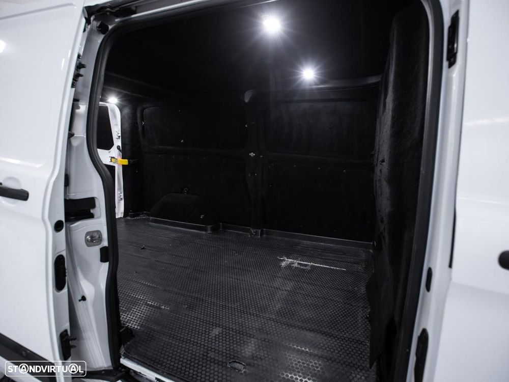 Ford Transit 130TDCi 300L2H1 Trend 3L c/IVA - 8