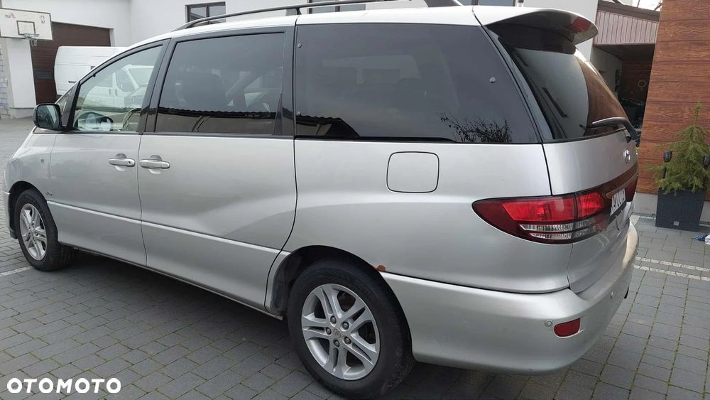 Toyota Previa - 4