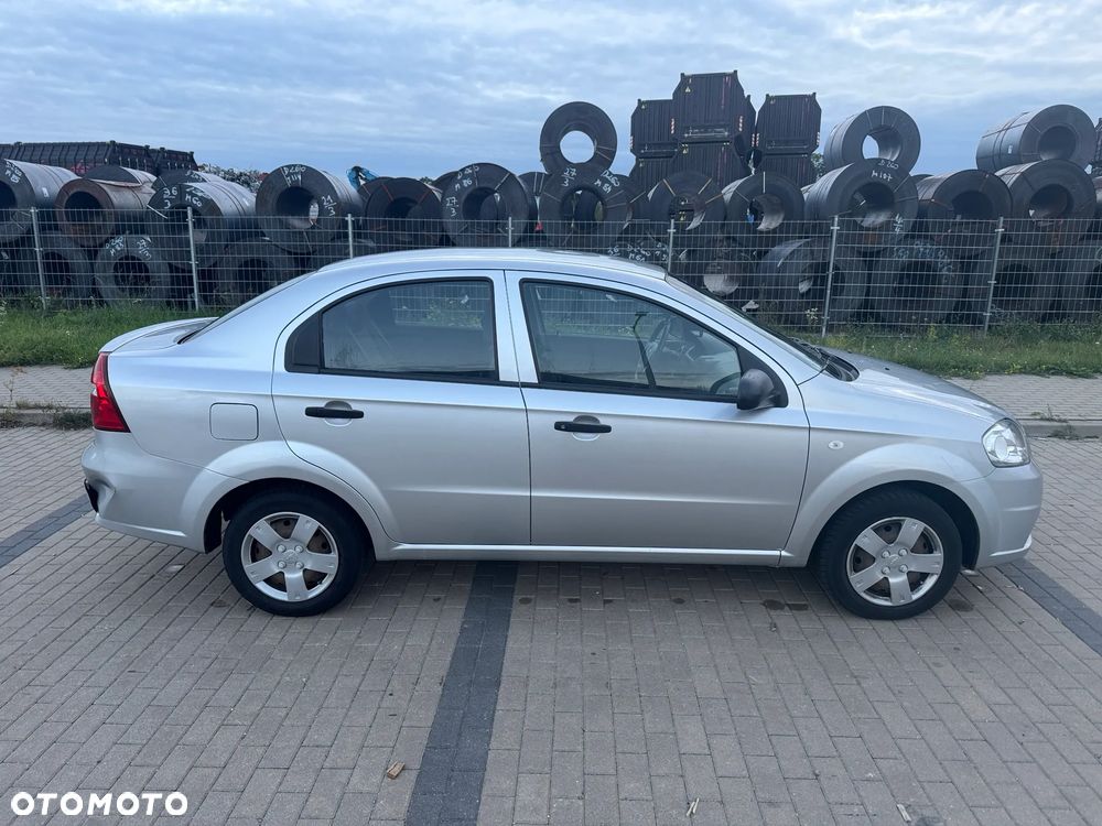 Chevrolet Aveo 1.2 16V Base (air4,klm) - 4