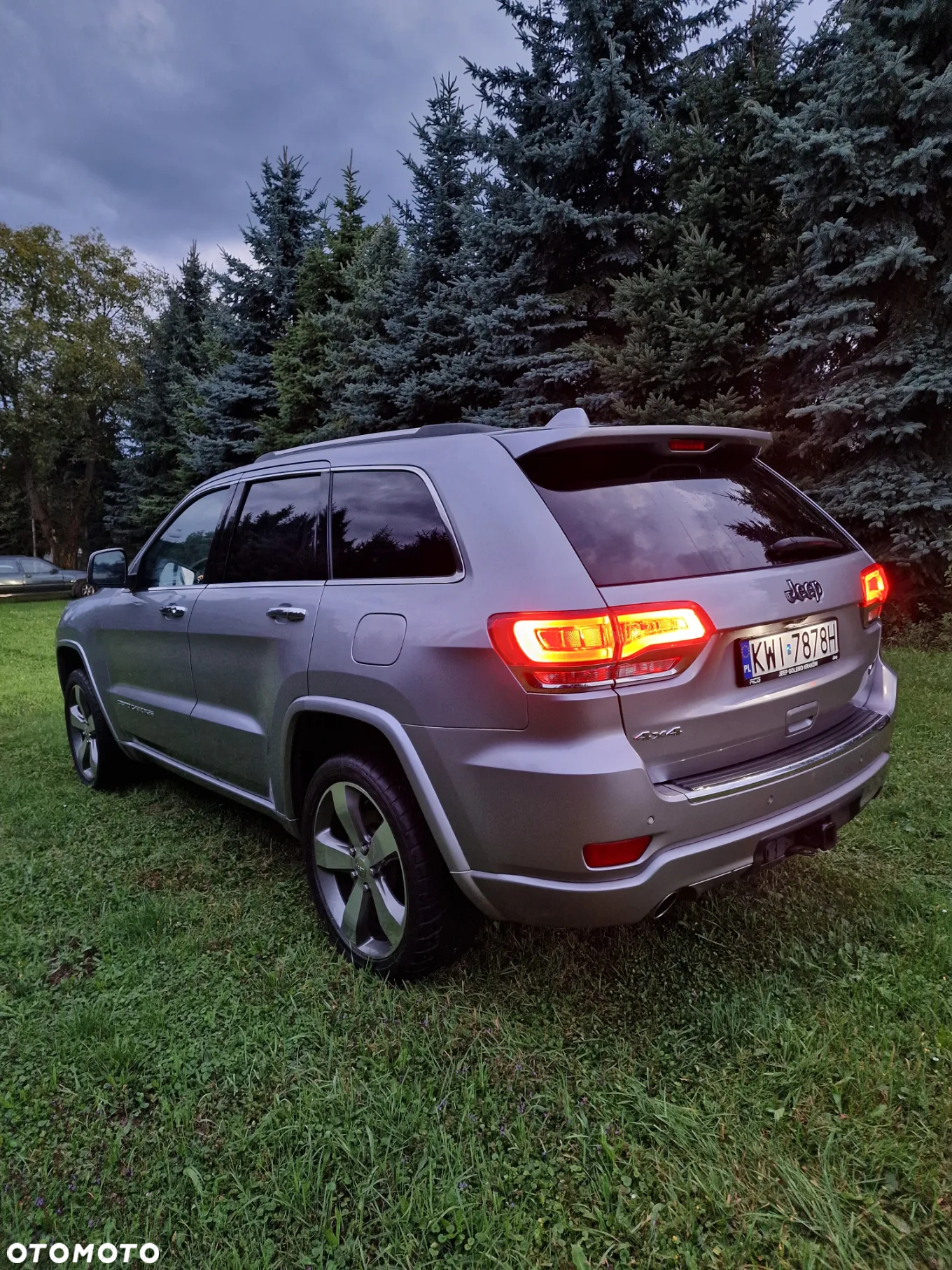 Jeep Grand Cherokee 5.7 V8 HEMI 4WD Automatik Overland - 8