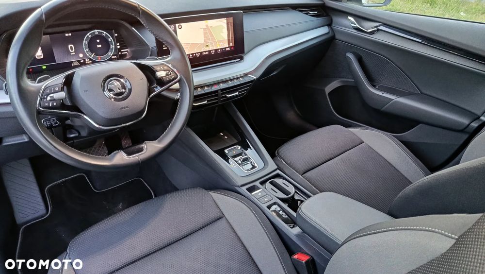 Skoda Octavia 2.0 TDI DSG Tour - 8