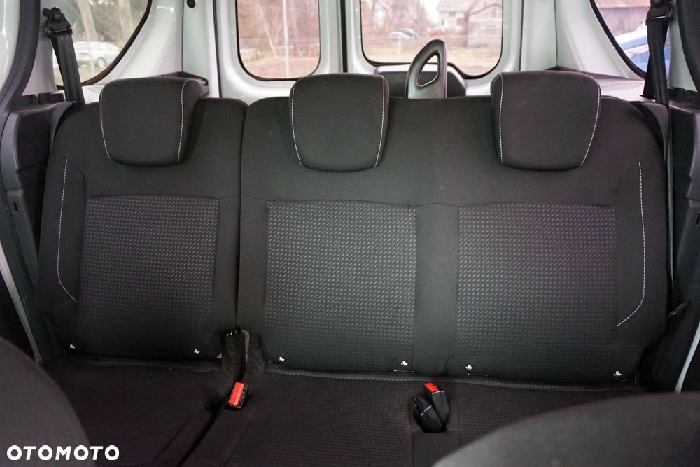 KANAPA TYLNA DOKKER LIFT  DACIA 2017-2021 - 1