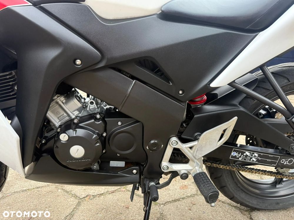 Honda CBR - 15