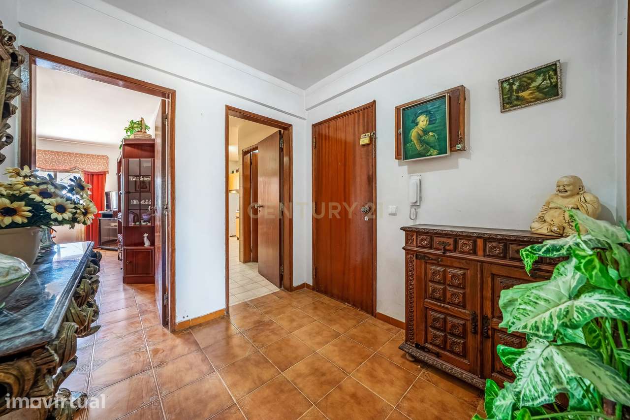 T2 para renovar em Olhão - Grande imagem: 5/16