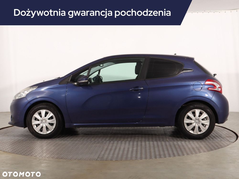 Peugeot 208 - 4