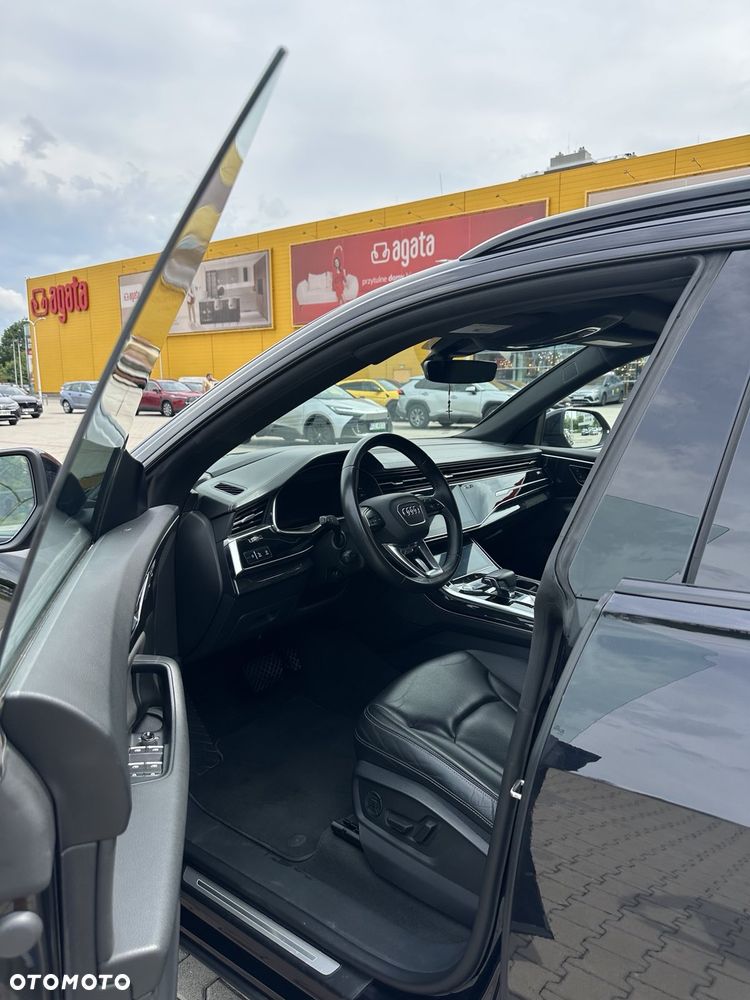 Audi Q8 55 TFSI mHEV Quattro Tiptronic - 9
