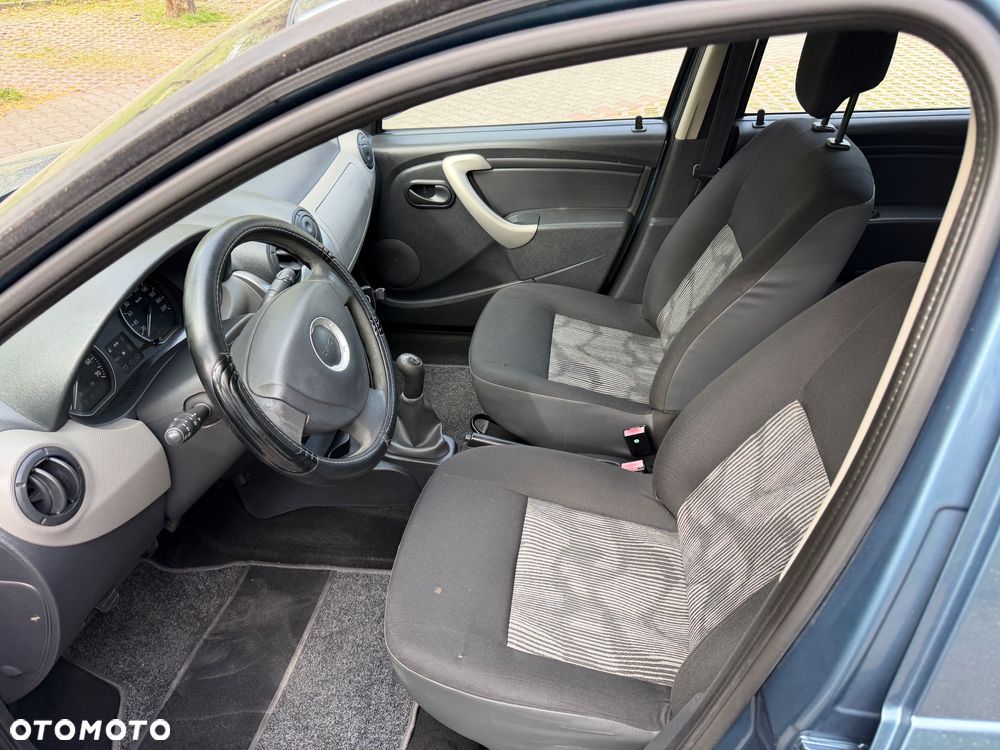 Dacia Sandero 1.2 16V - 16