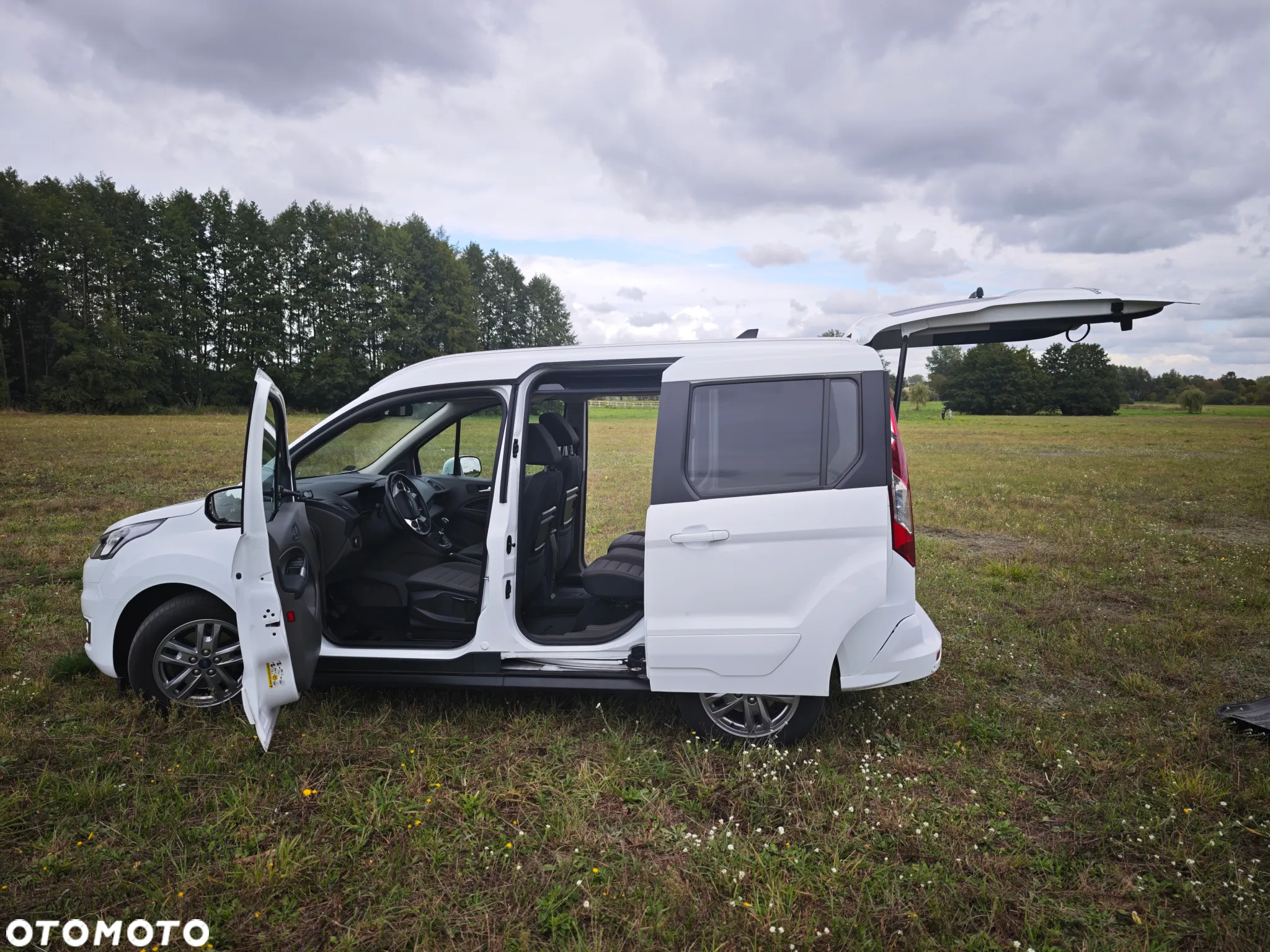 Ford Tourneo Connect 1.5 EcoBlue Active - 14