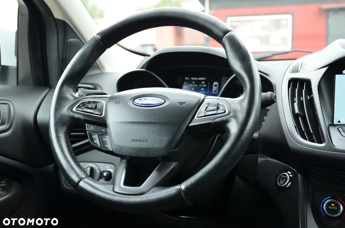Ford Kuga 1.5 EcoBoost 2x4 Business Edition - 32
