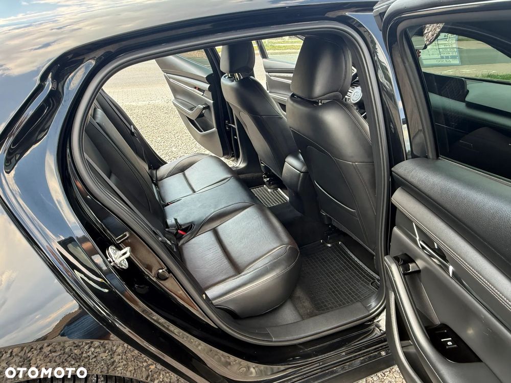 Mazda 3 e-SKYACTIV-G 122 M HYBRID EXCLUSIVE-LINE - 32