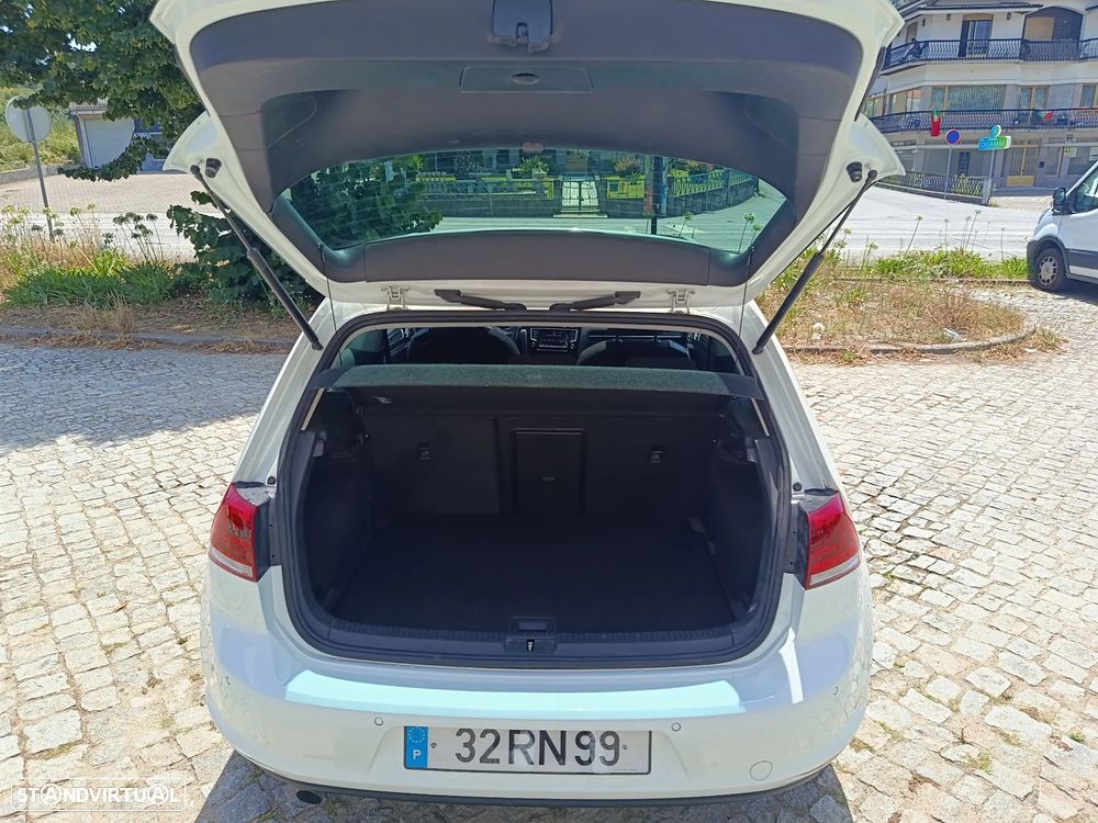 VW Golf 1.6 TDi DPF DSG Highline - 5