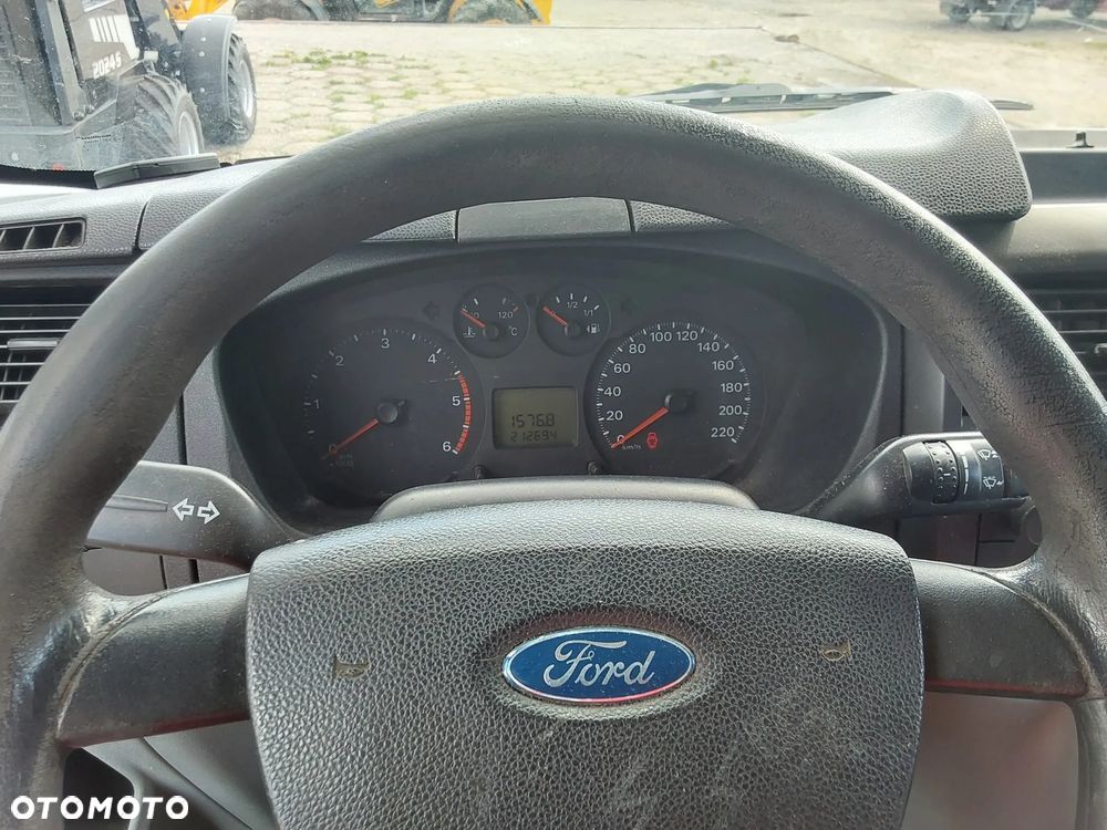 Ford Tranist - 8